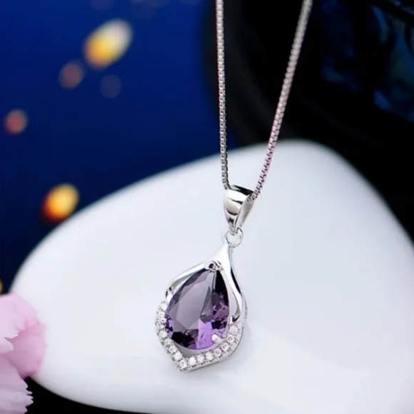 NWT Natural Amethyst Necklace - Picture 3 of 4